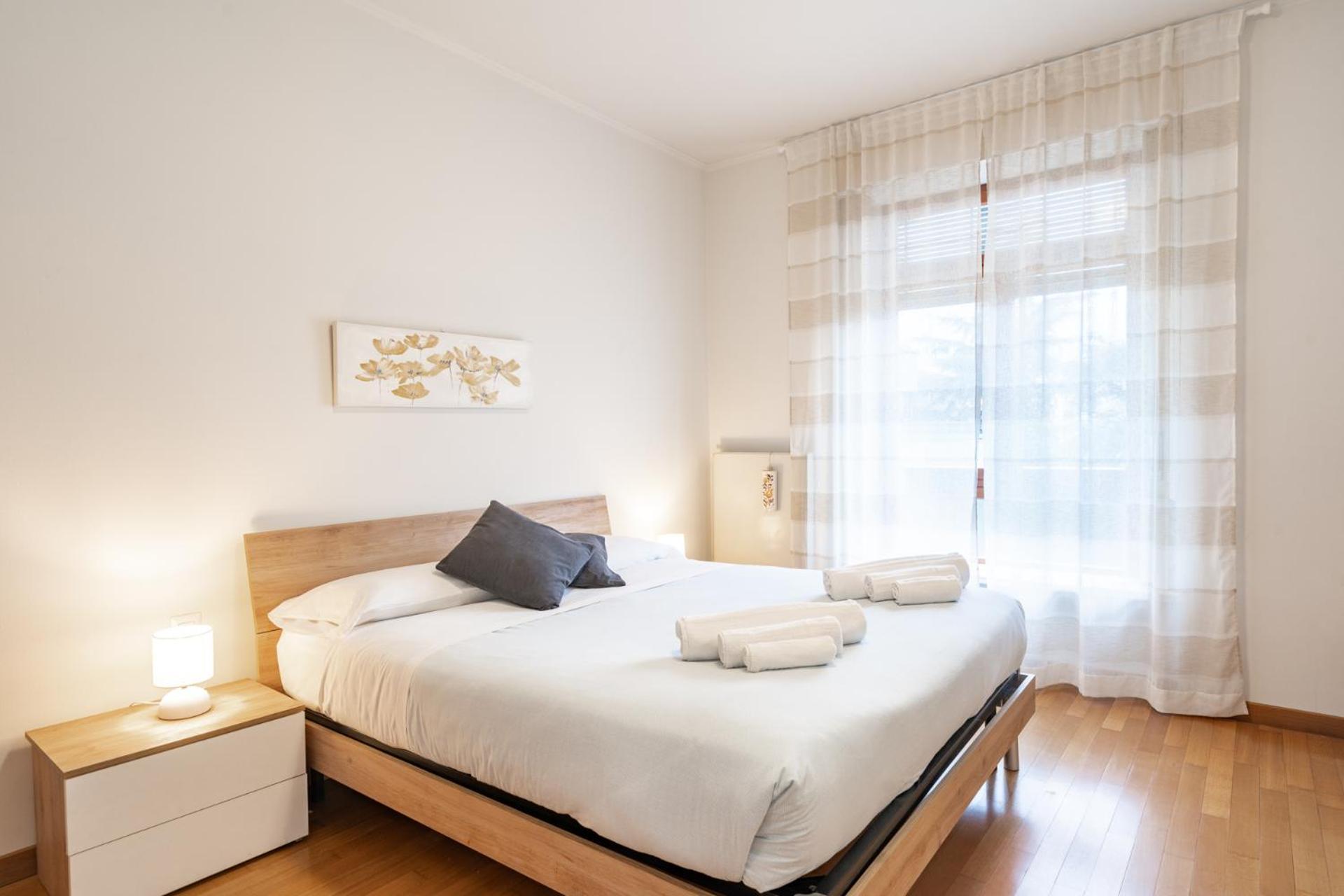 Apartment Isola - Near Viscontea Island *