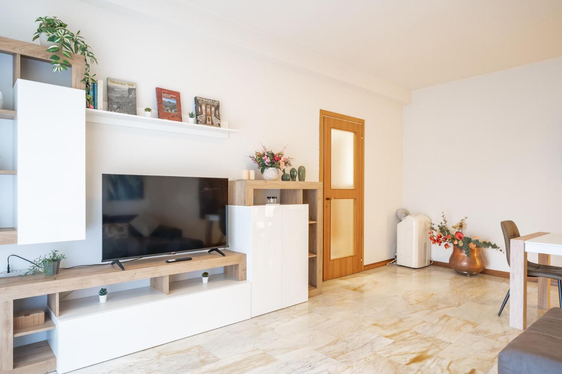 Apartment Isola - Near Viscontea Island Lecco