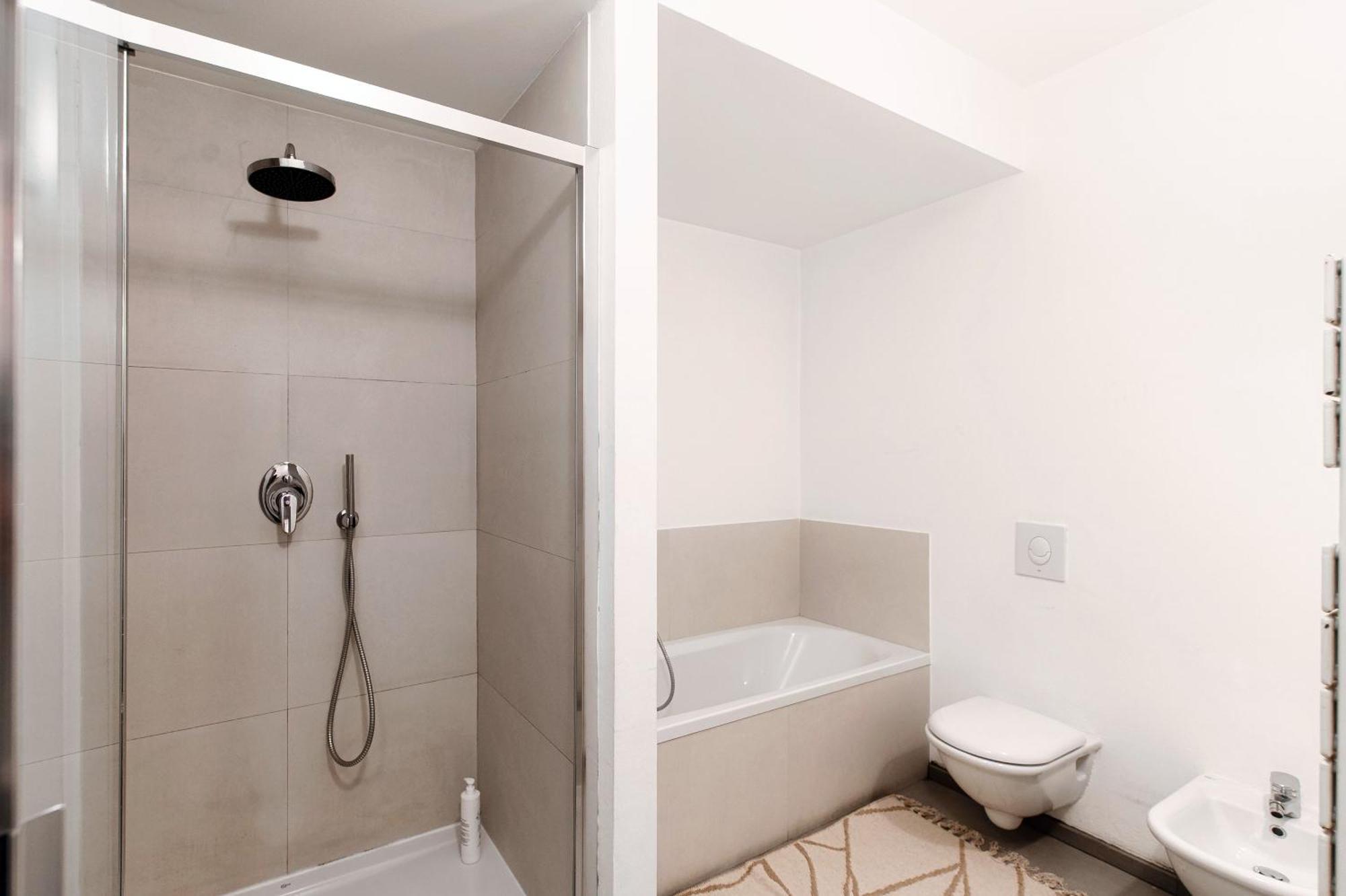 Corte Delle Rondini - Bymyhomeincomo * Como