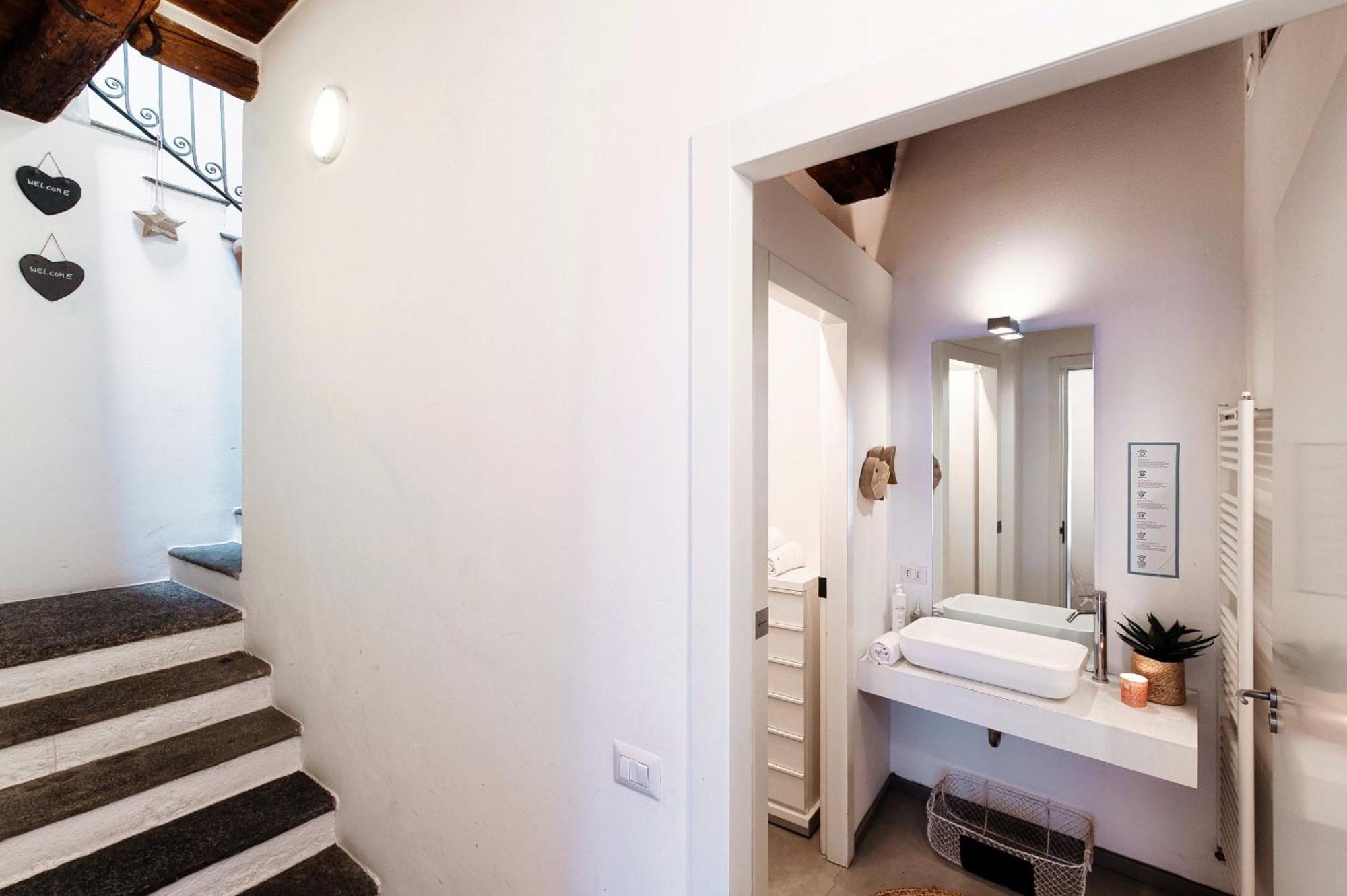 Corte Delle Rondini - Bymyhomeincomo Apartment *