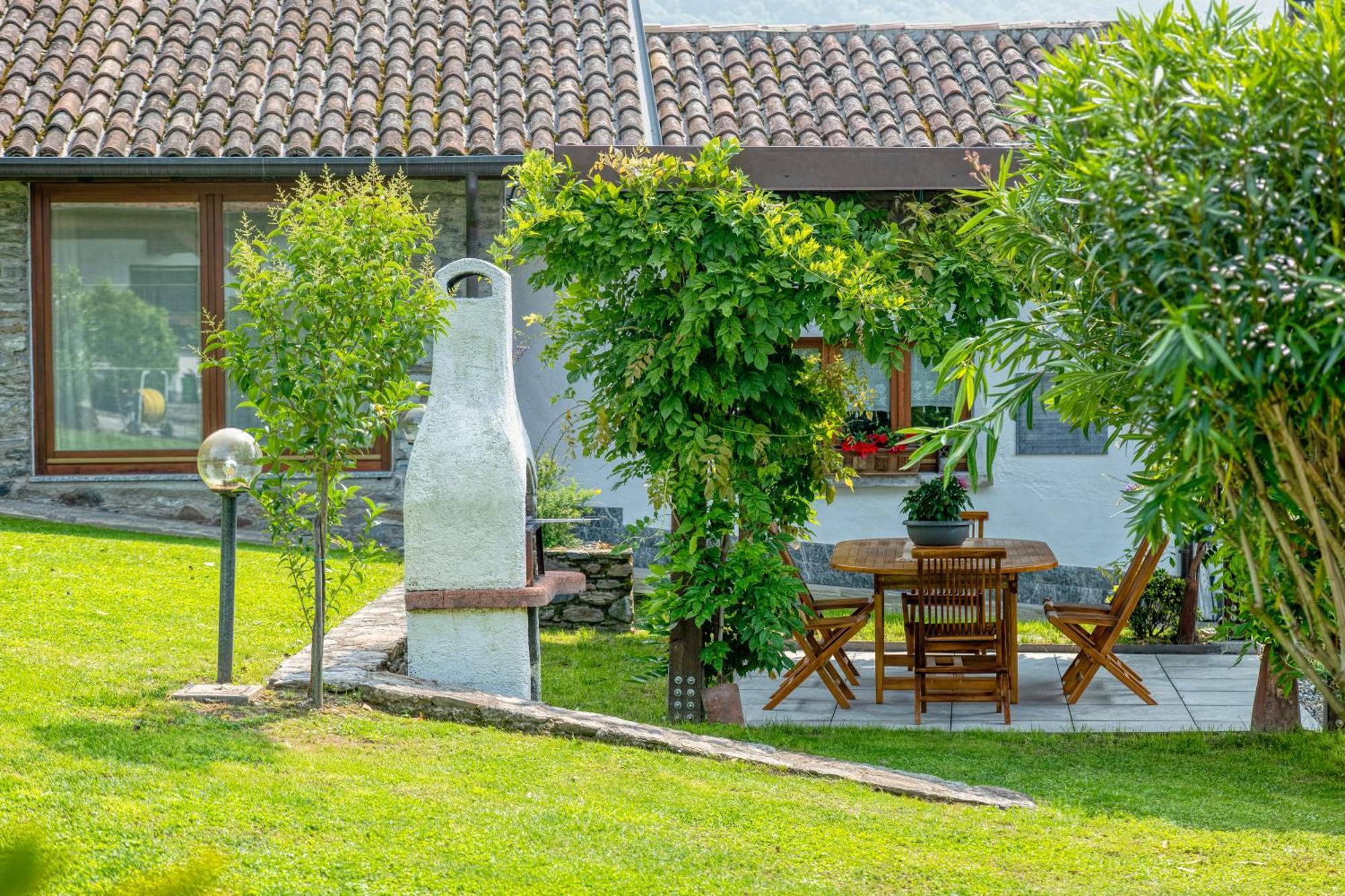 Il Granaio - Molino Maufet Mühle - Garden View Colico