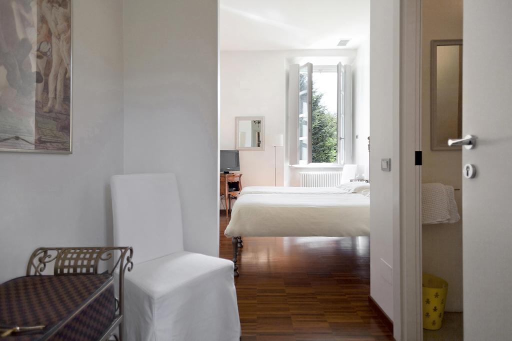 Bed & Breakfast La Canarina *