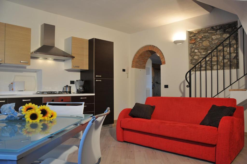 Guest house Vinicia, Pool, Jacuzzi, Airco Domaso