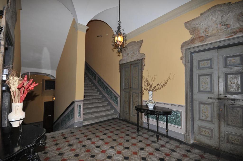Vinicia, Pool, Jacuzzi, Airco Guest house Domaso