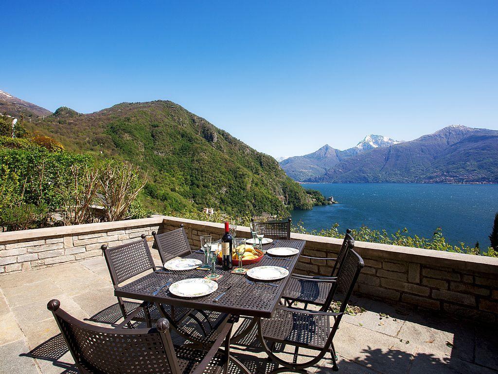 Belvedere Menaggio-4 Luxury Homes-by Italian Menaggio