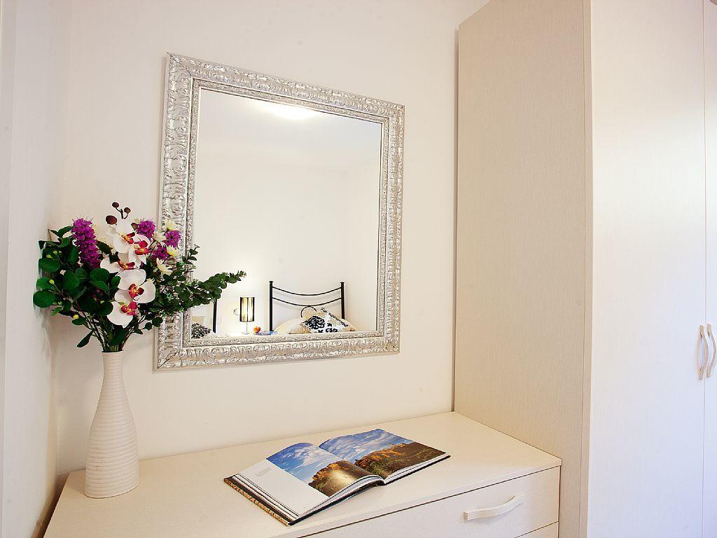 Bella Vista In With Pool Sleeps 6- By Italian