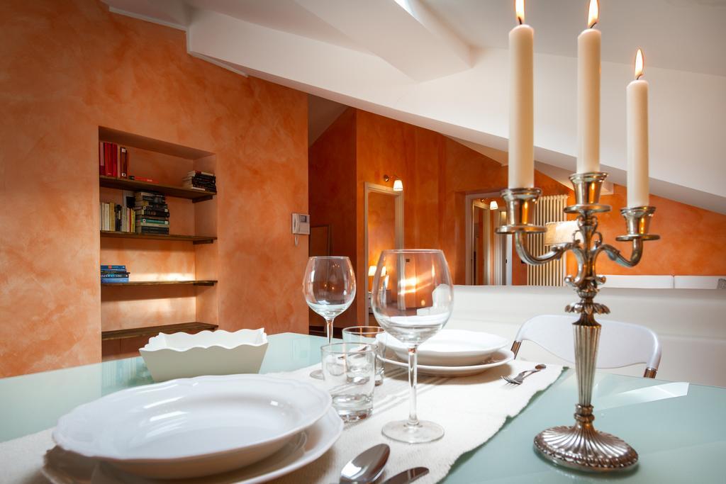 Apartment Dante - Bymyhomeincomo Como