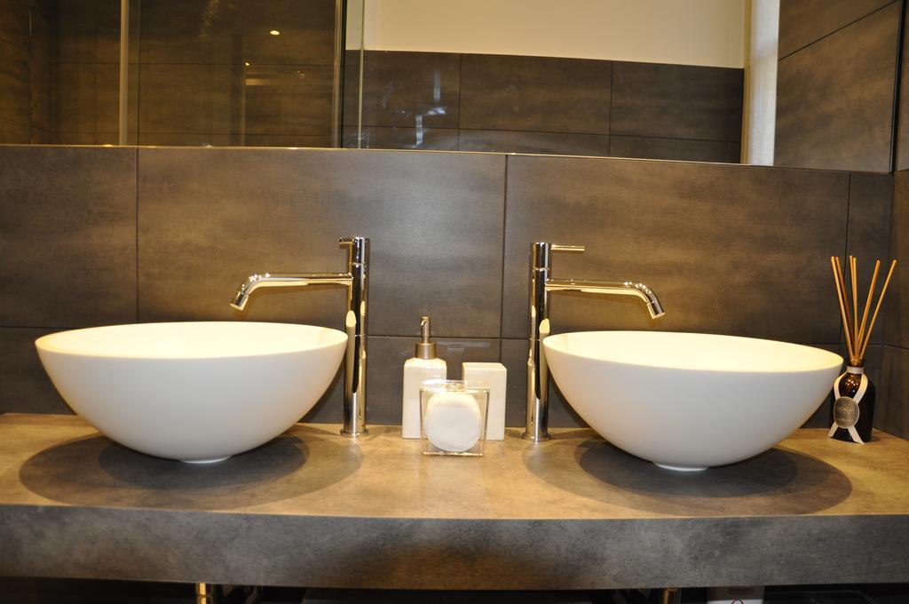 Apartment Charming Como: Downtown With Dual Bedrooms And Bathrooms *