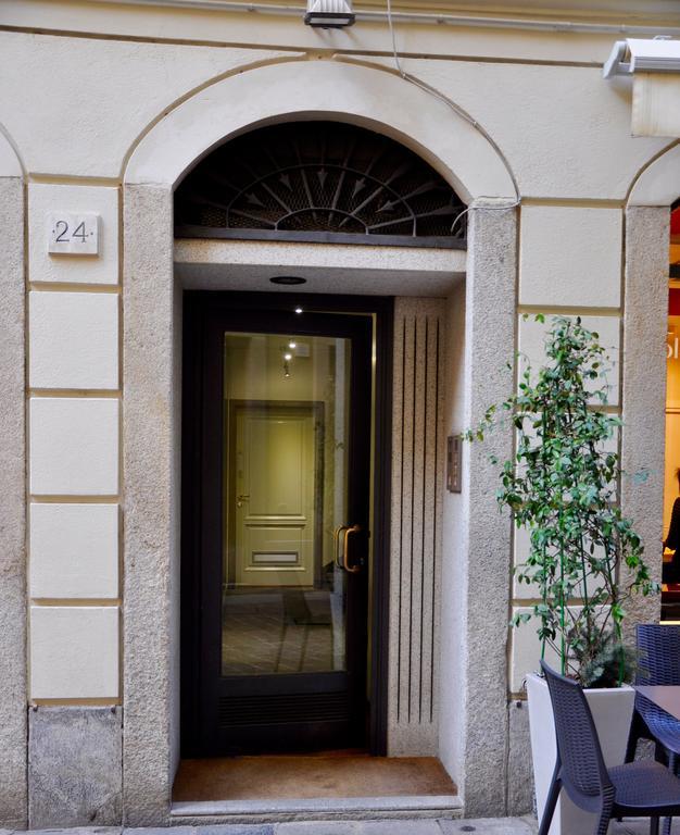 Charming Como: Downtown With Dual Bedrooms And Bathrooms Apartment