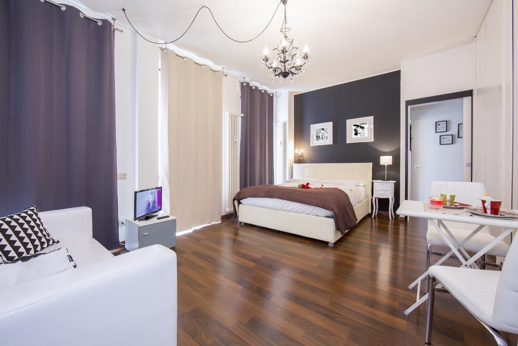 Apartment The Square Como