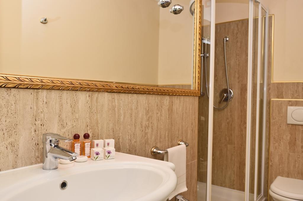 Hotel Grand 4*
