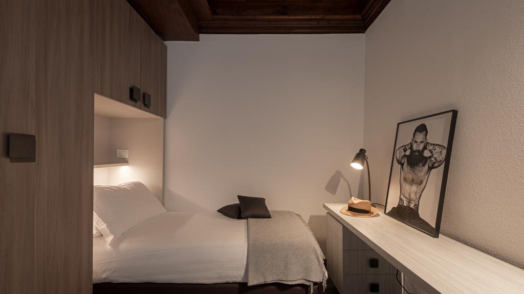 Apartment Maderni Como