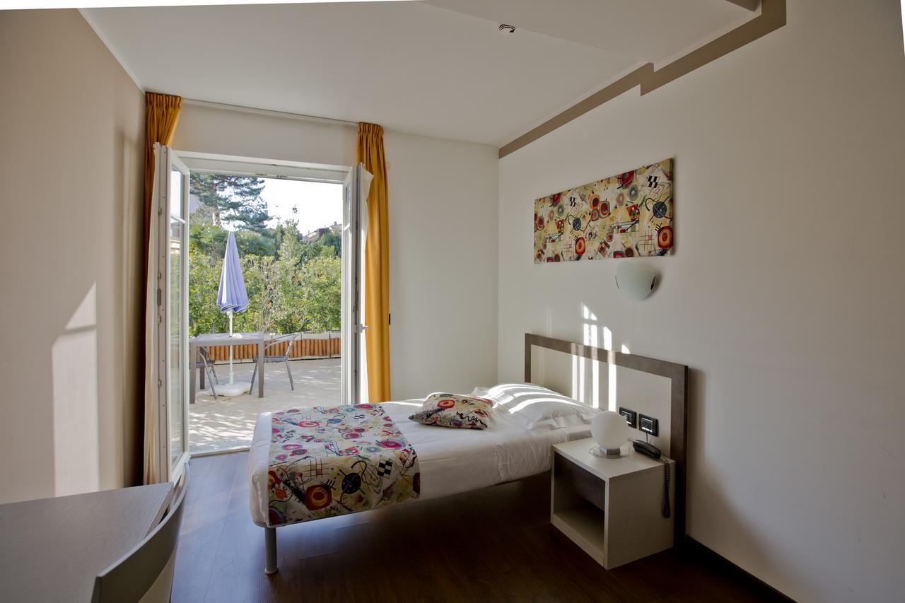 Di Hotel 3*