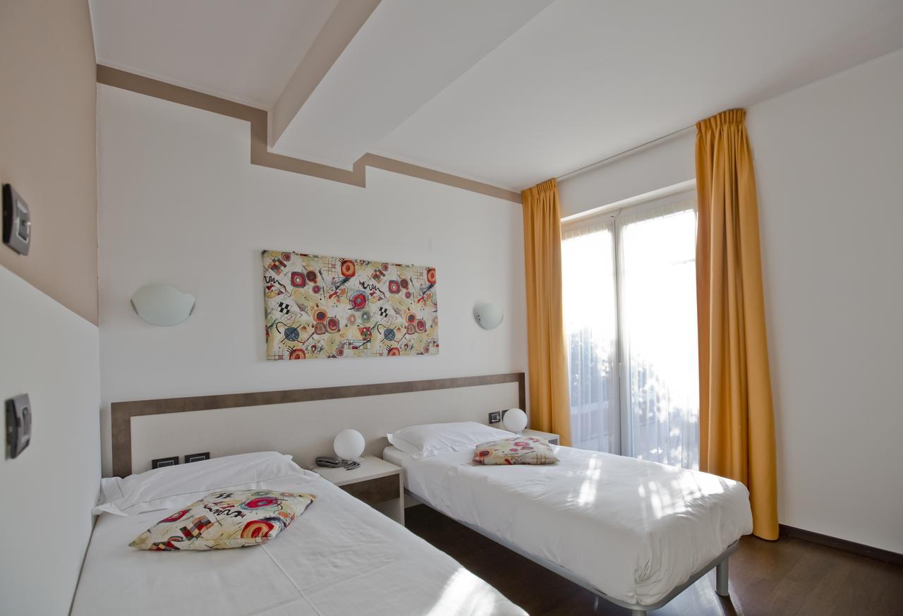 Di Hotel 3*