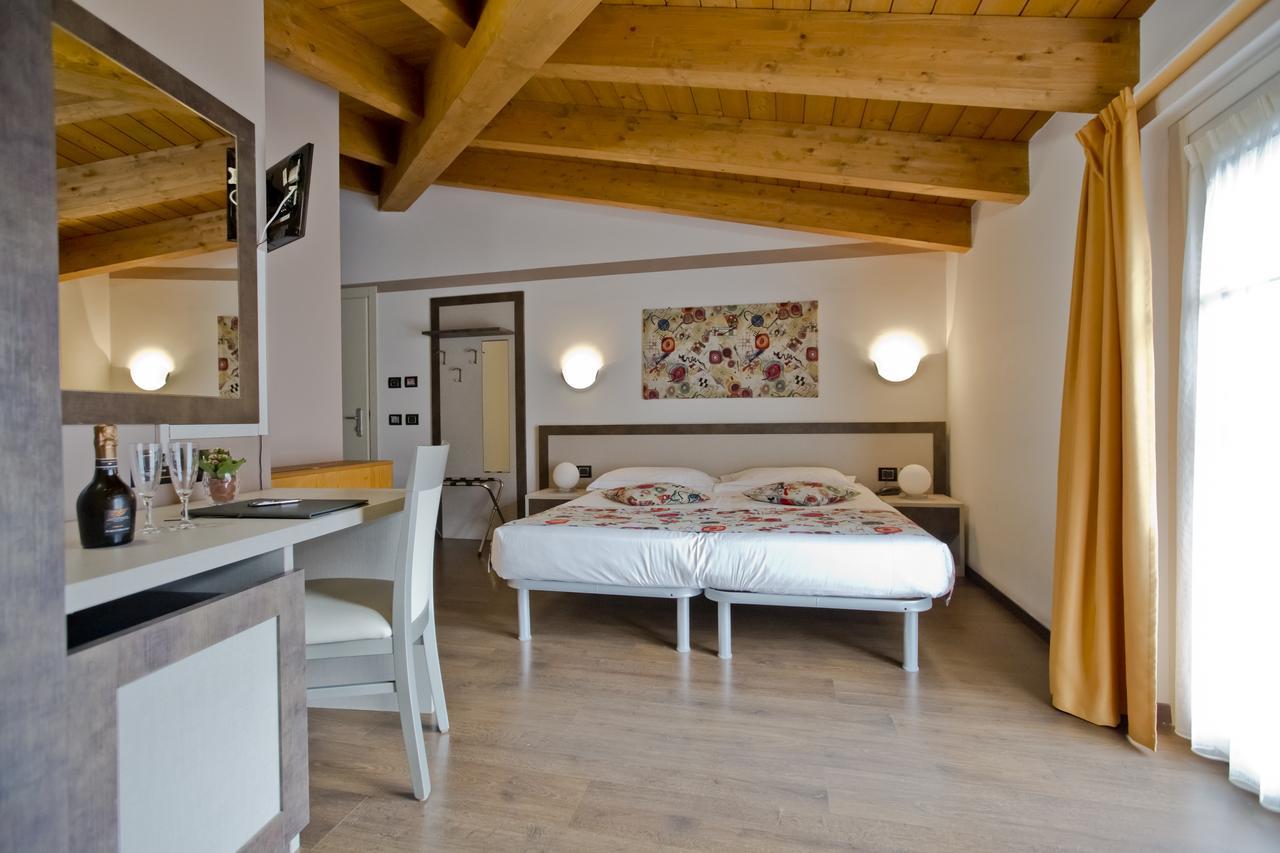 Hotel Di 3*