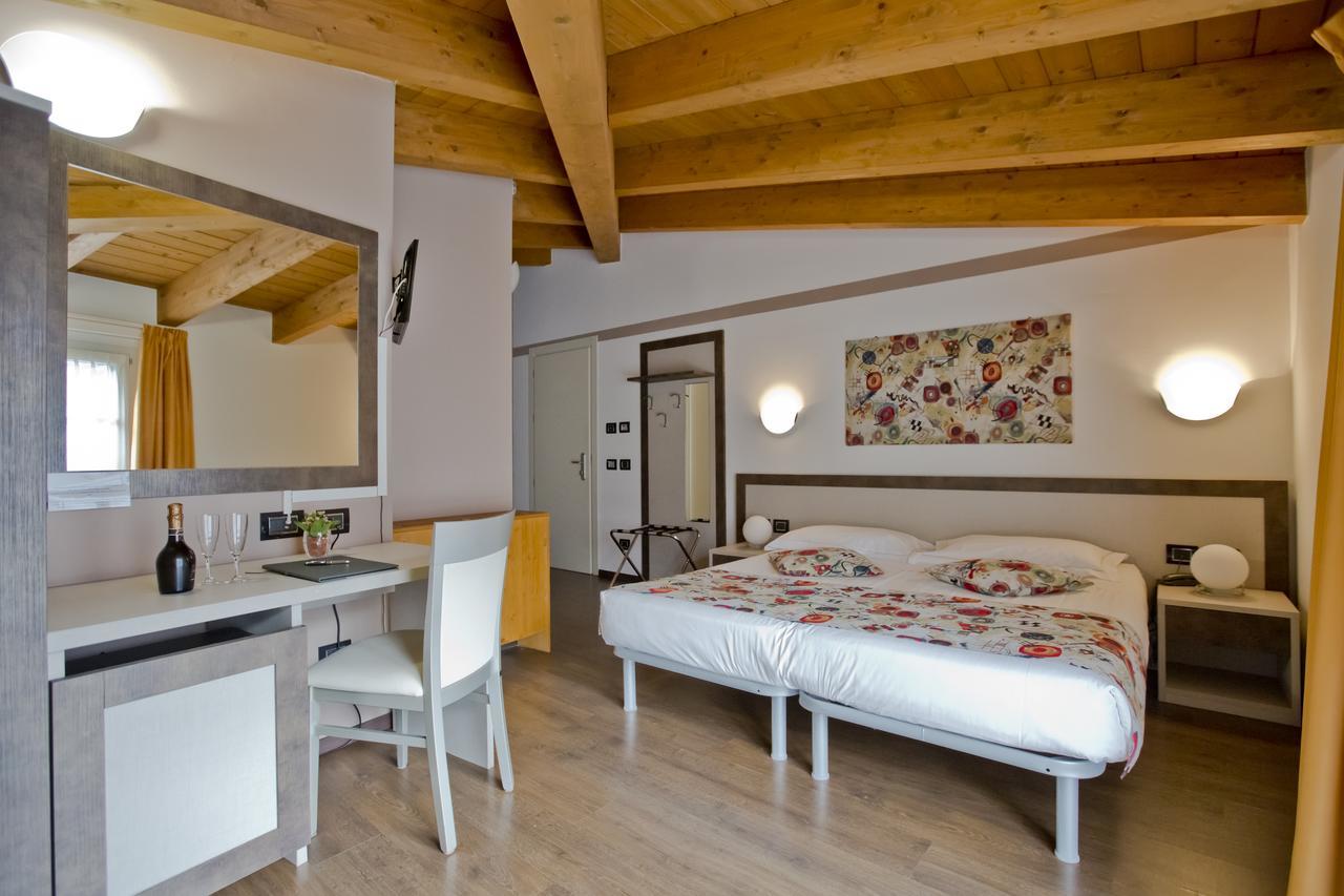 Di Hotel 3*