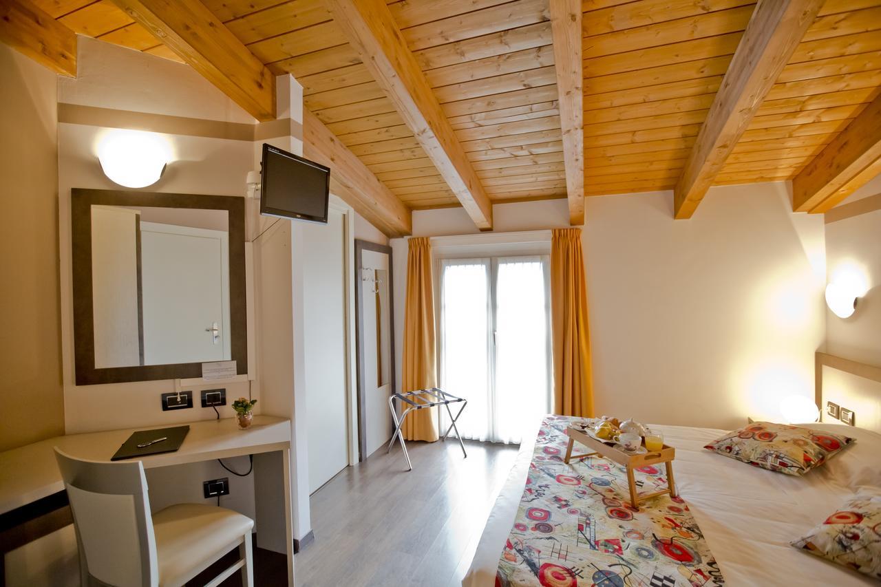 Hotel Di 3*