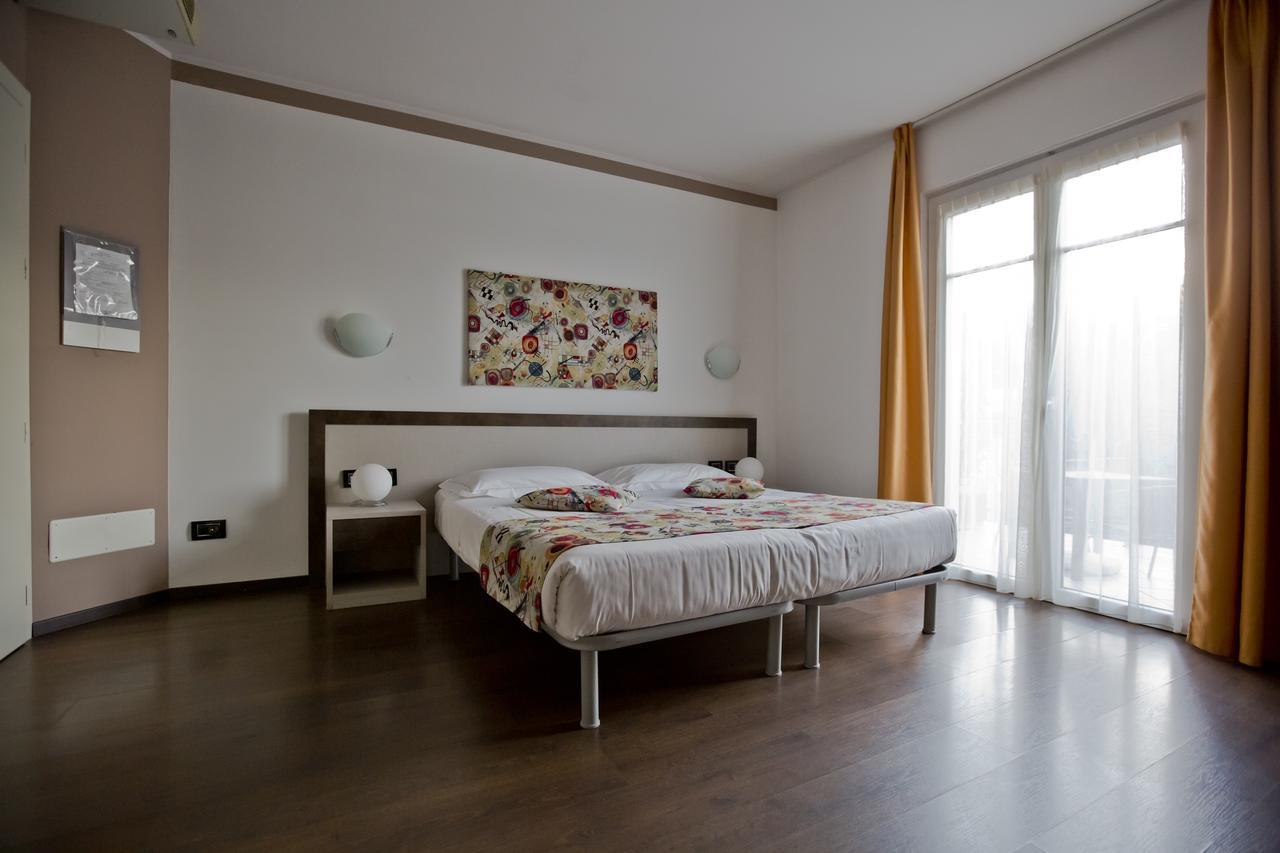 Hotel Di 3*