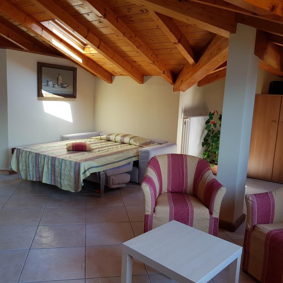 Roberta Apartment