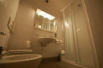 Ponte Vecchio Hotel 2*
