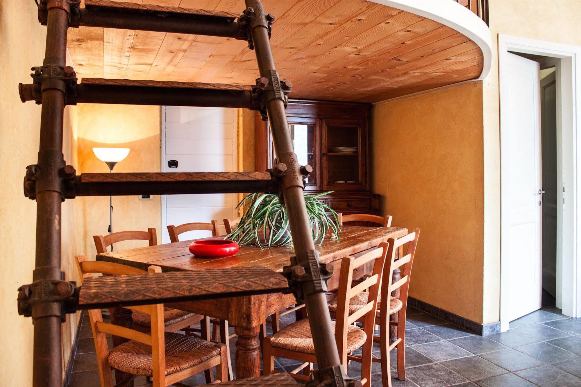 At The Pier Of - The House Of Travelers Apartment Brienno