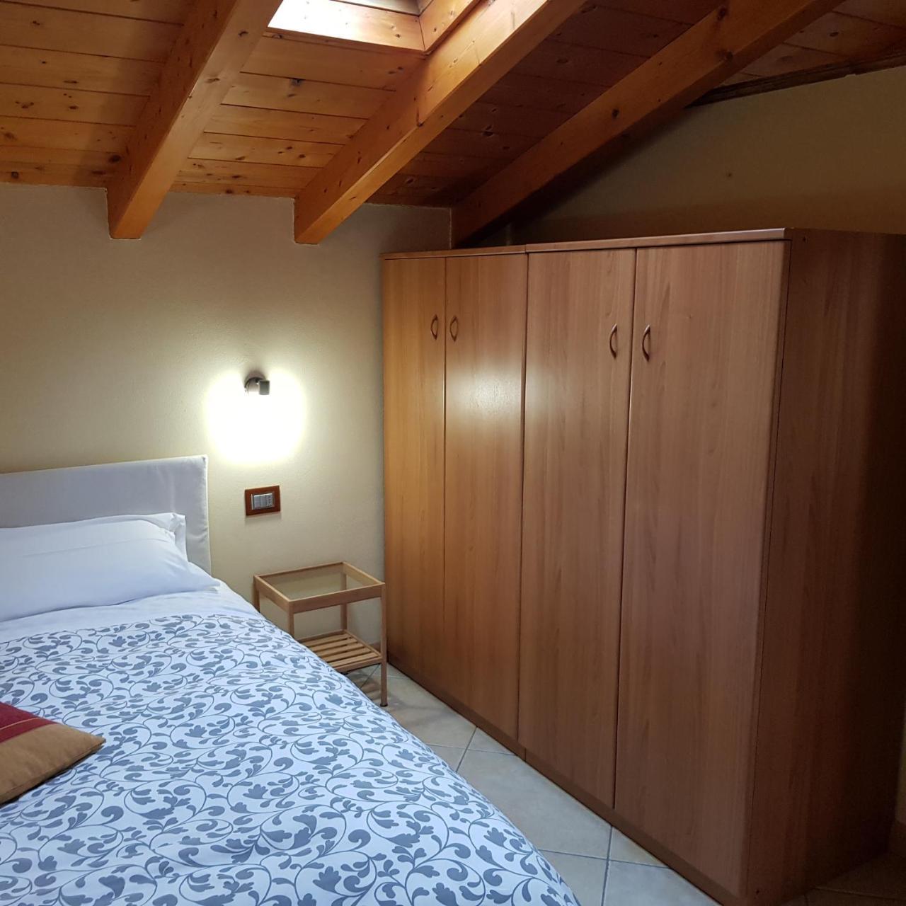 Roberta Apartment *