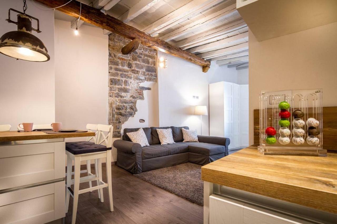 Joivy Chic Studio In Centre Apartment Como