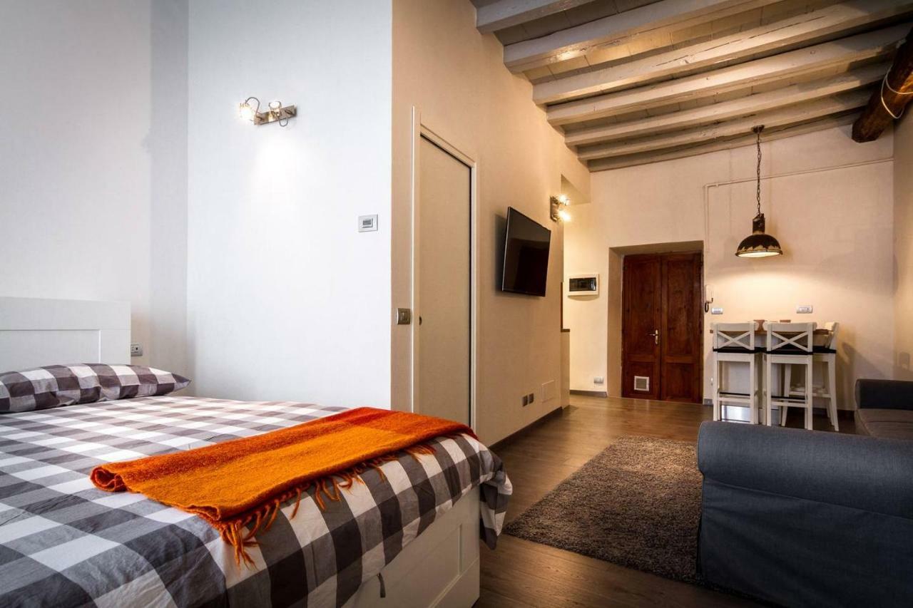 Apartment Joivy Chic Studio In Centre Como