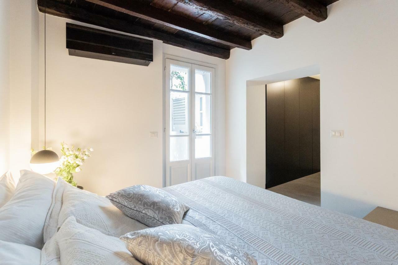 Apartment Shades Of With Private Terrace By Rent