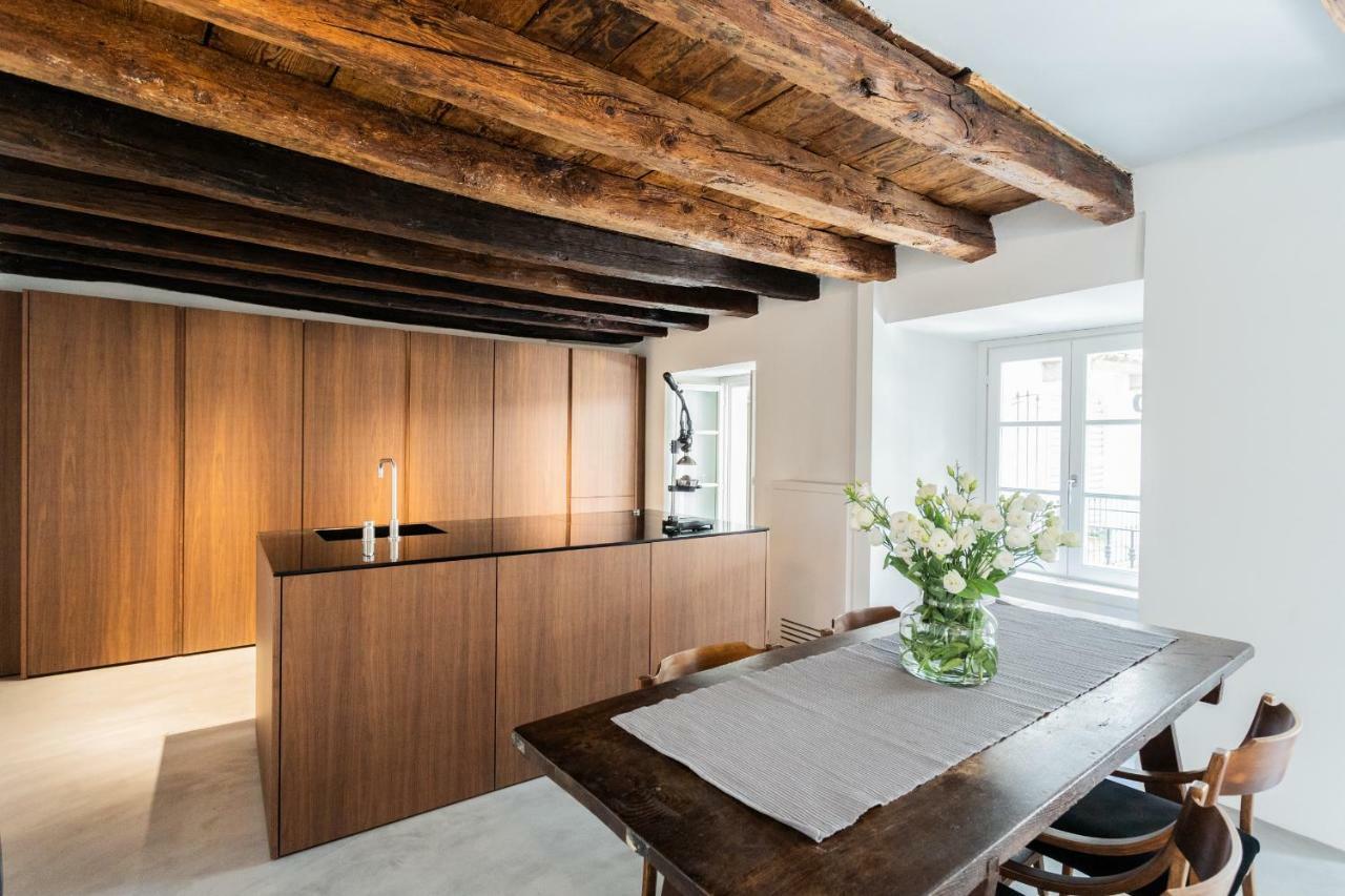 Apartment Shades Of With Private Terrace By Rent