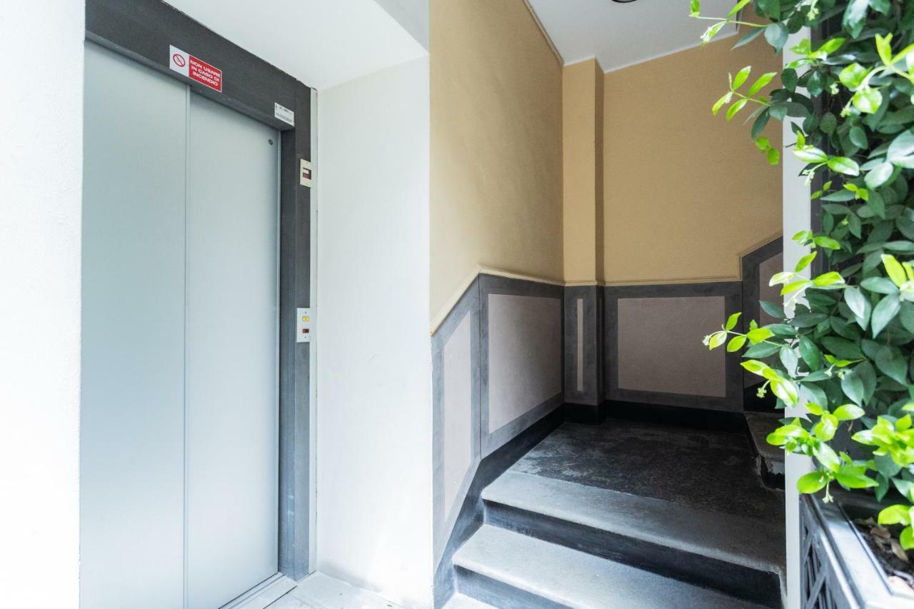 Shades Of With Private Terrace By Rent * Como