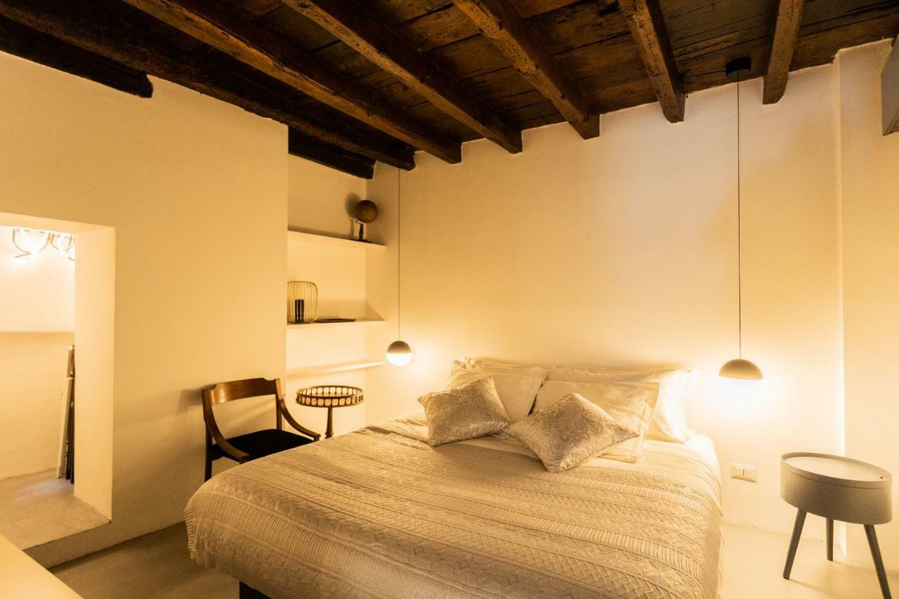 Apartment Shades Of With Private Terrace By Rent *