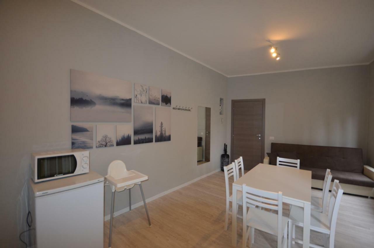 Varennahouse - Oliviahouse Holiday home *
