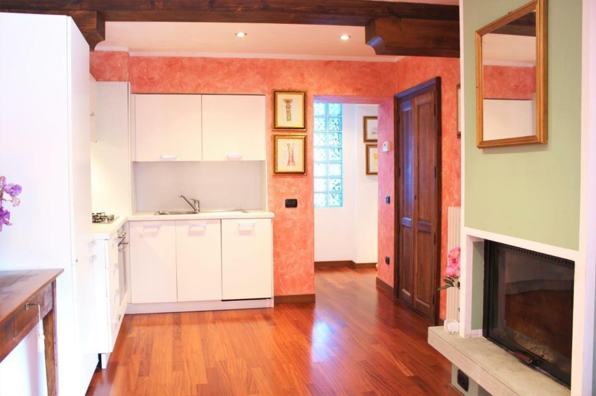 Luci Balkon-ferienwohnung Appartamento Gravedona