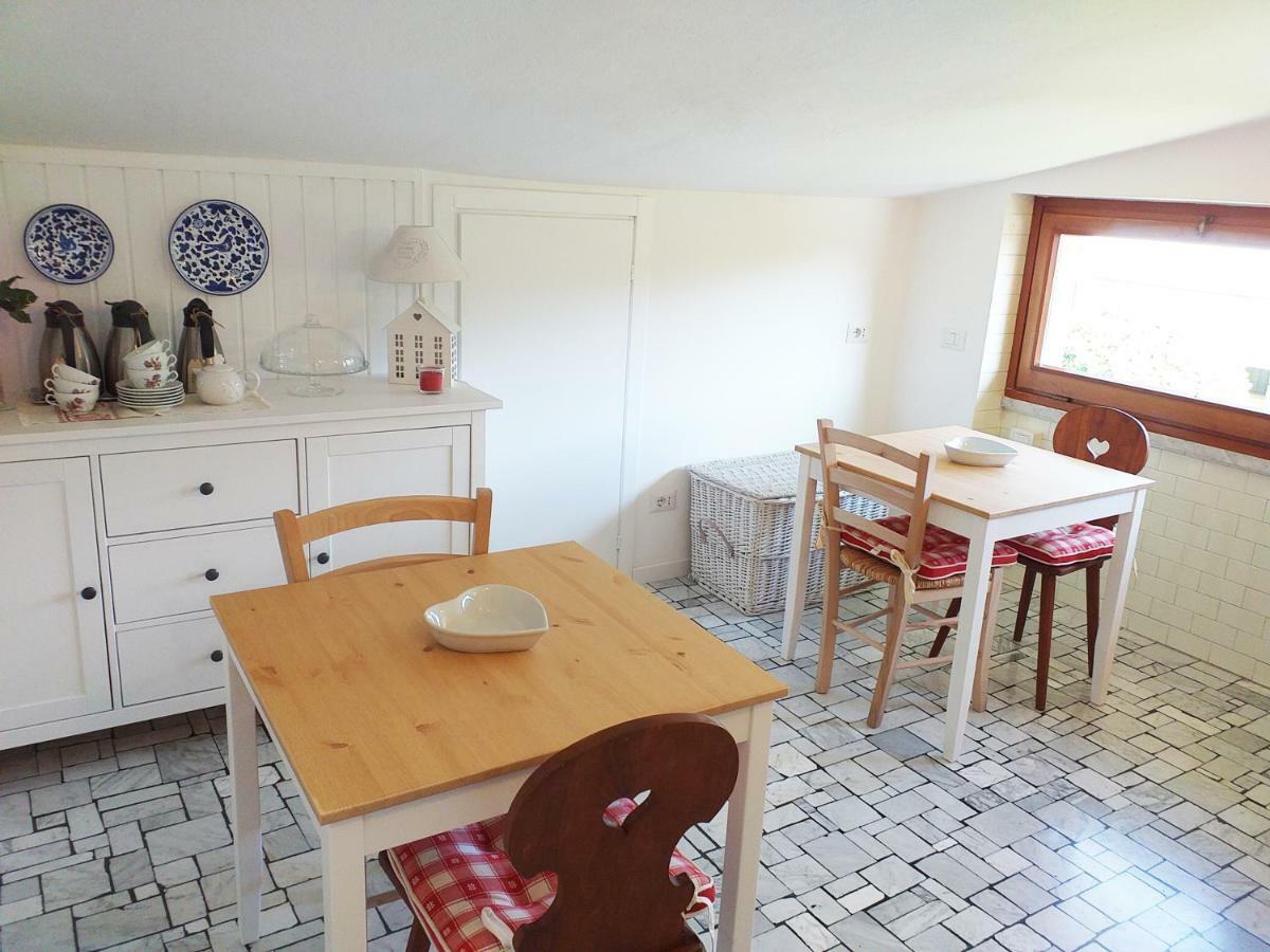 Dei Laghi Bed & Breakfast *