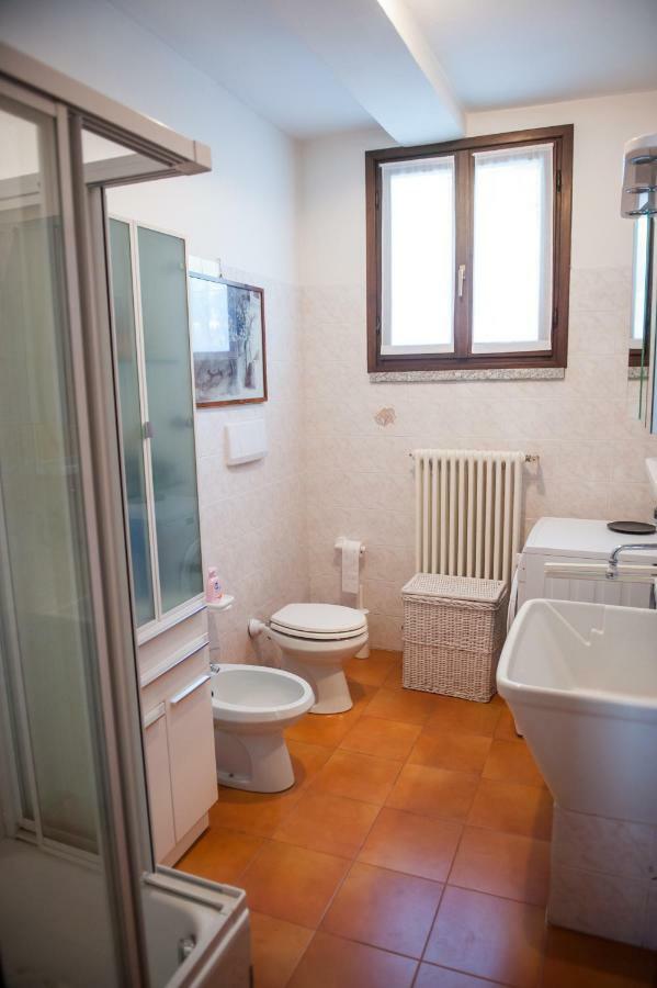 Abbraccio - By House Of Travelers - * Lenno