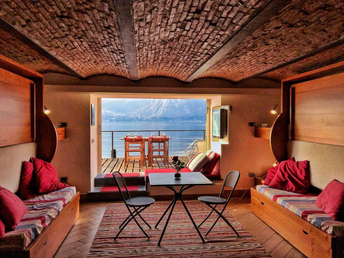 Pieds Dans L'eau Holiday home Varenna