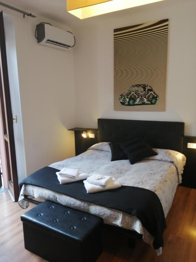 Megaride Guest house Como