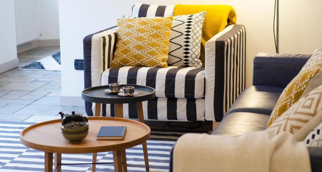 Charming & Modern Flat By Holiday Solutions * Como