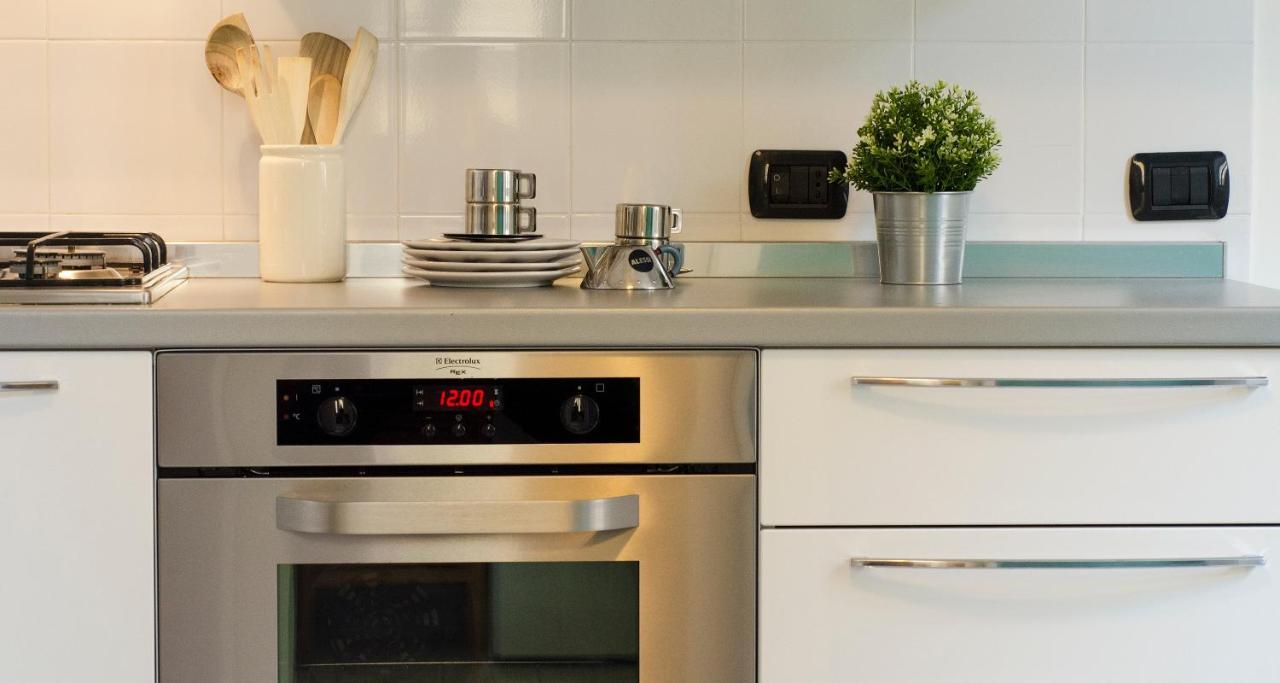 Charming & Modern Flat By Holiday Solutions * Como